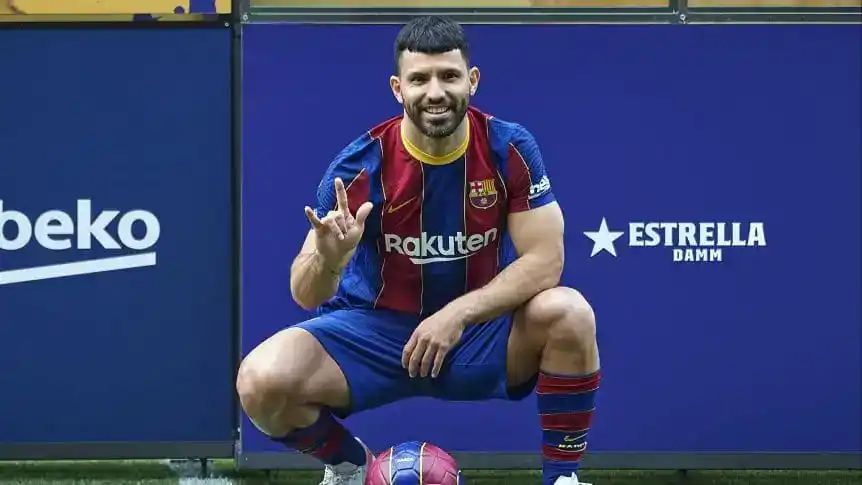 El Kun Agüero y un tratamiento con células madre para estirar su carrera